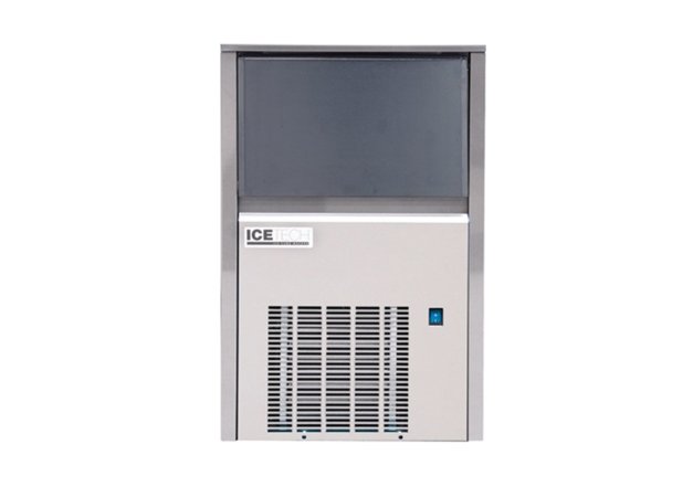 Icetech Παγομηχανή με Λειτουργία Ψεκασμού και Ημερήσια Παραγωγή 42kg